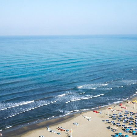 "Burlamacca" Luxury Apartment Viareggio Exterior photo